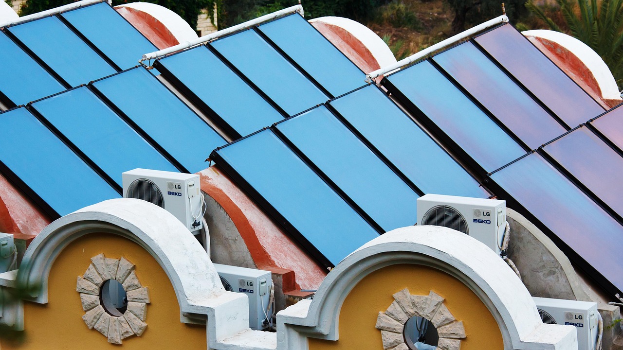 Impianto fotovoltaico su tetto residenziale